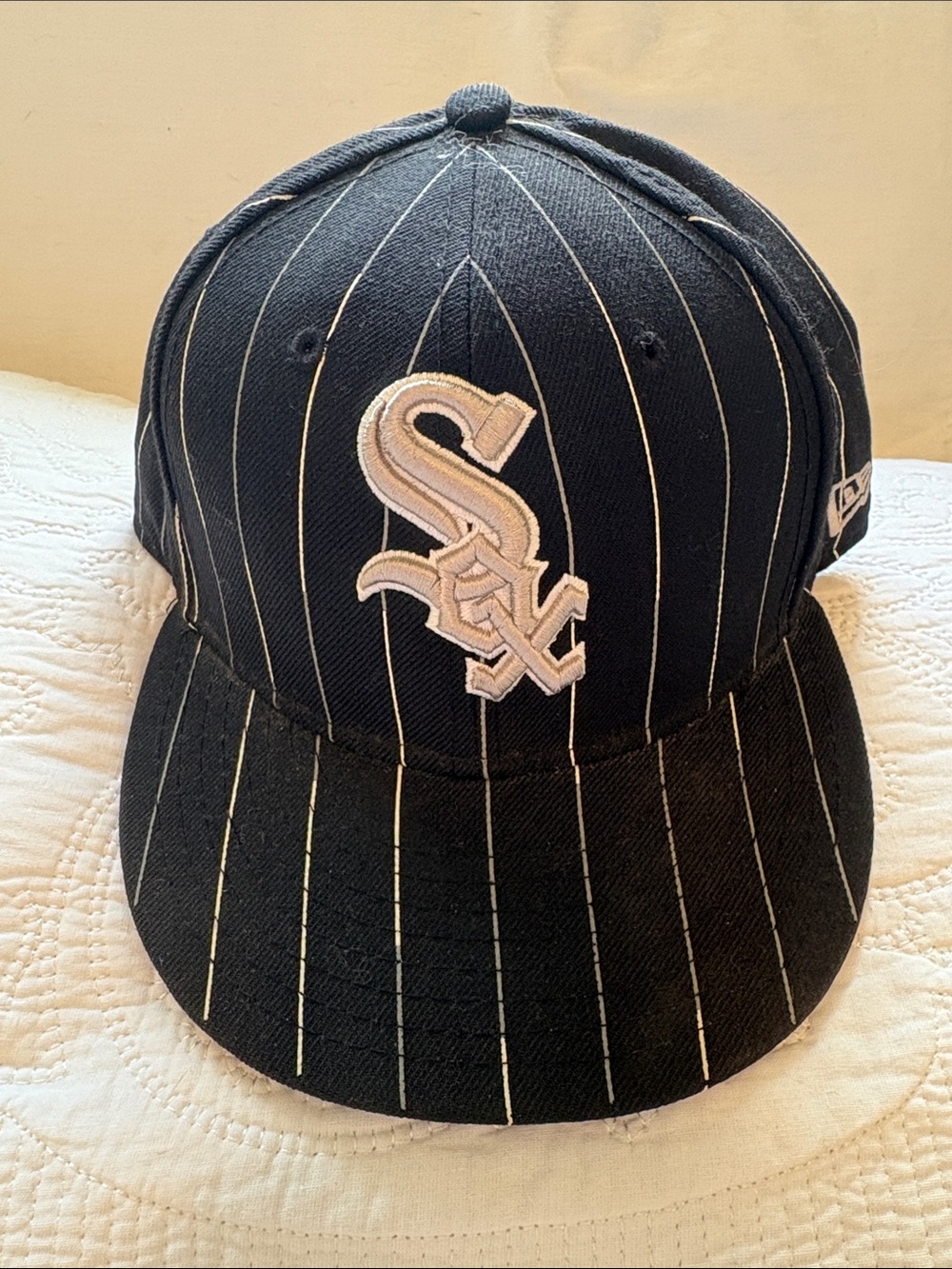 Vintage New Era Black White Pinstripe Chicago White Sox Fitted Hat